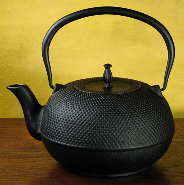 cast-iron-kettle-XD18B-full