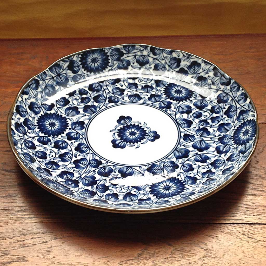 blue & white dinner plate