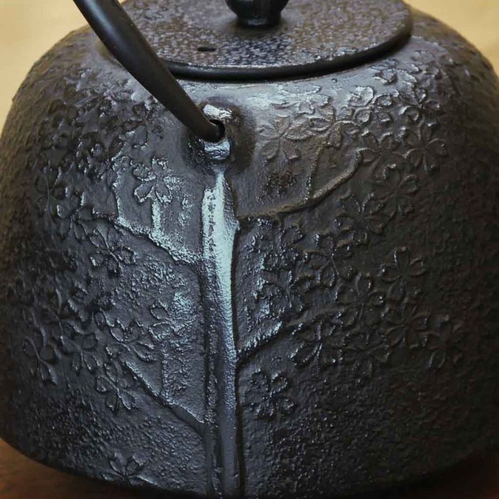 cast-iron-teapot-YHMW09BLK-3 cast iron teapot